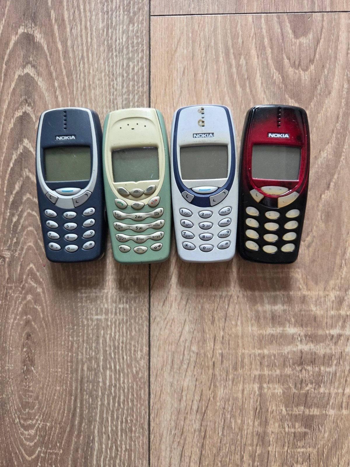 TE KOOP PARTIJ VAN 4 STUKS NOKIA 3310, Gebruikt, B, Ophalen of Verzenden, B