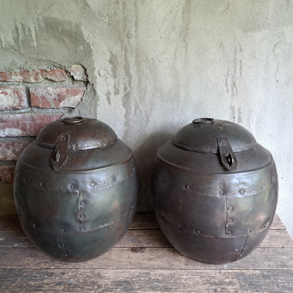 2x Landelijke stoere metalen pot kruik hoogte 30cm *Etage3*, Huis en Inrichting, Woonaccessoires | Overige, ., Ophalen of Verzenden