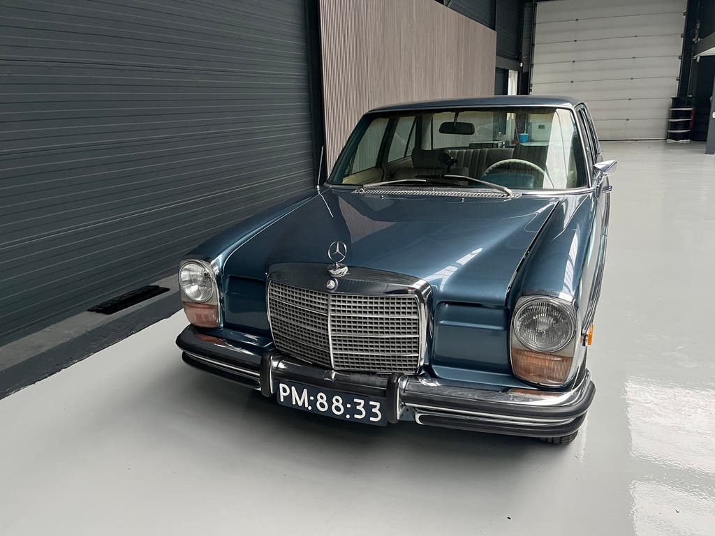 Mercedes Benz W114 250 S., foto 3