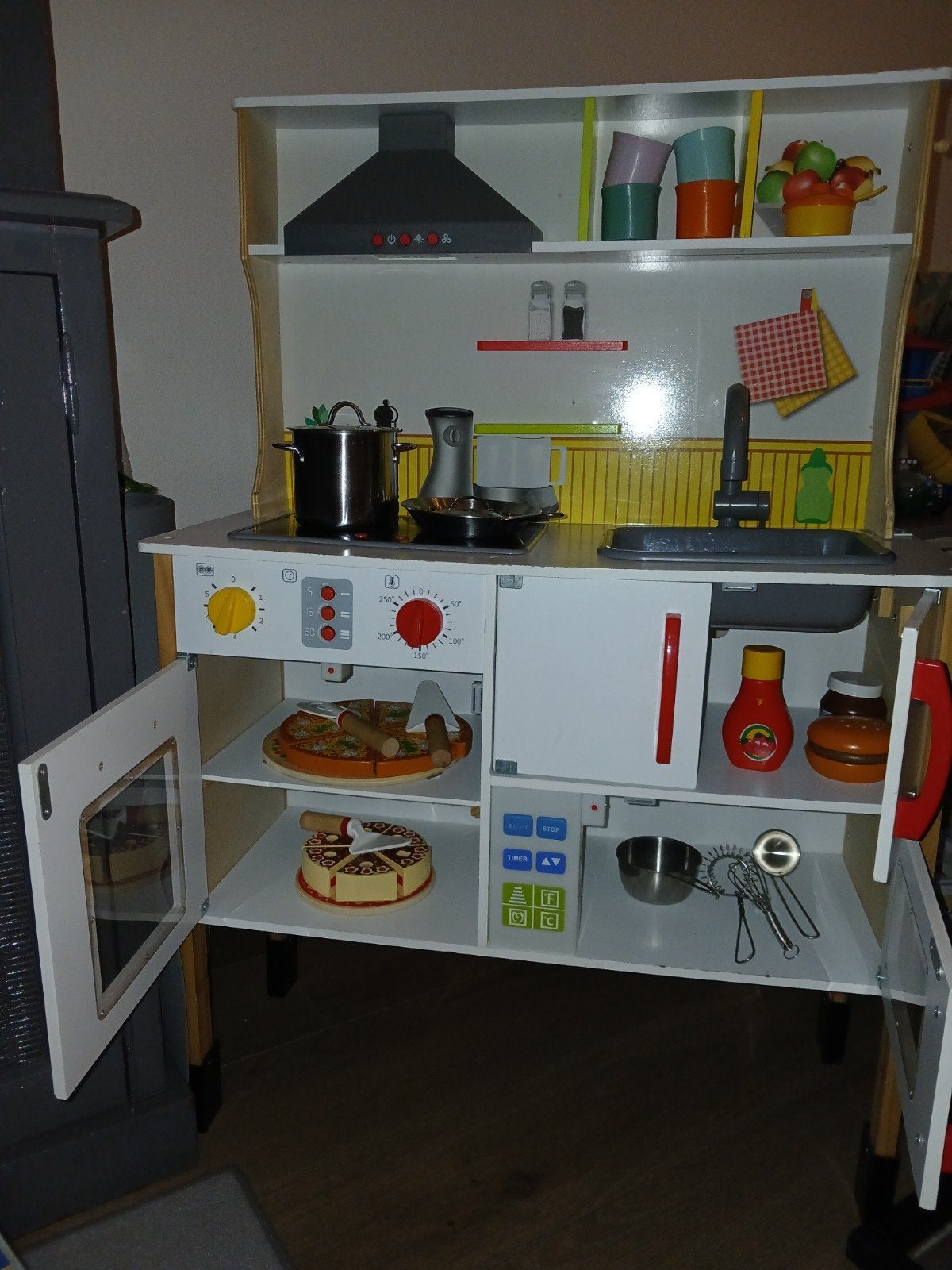 Grote speelkeuken met o.a houten accessoires en bioplasti, Kinderen en Baby's, Ophalen, Gebruikt, Ontdekken