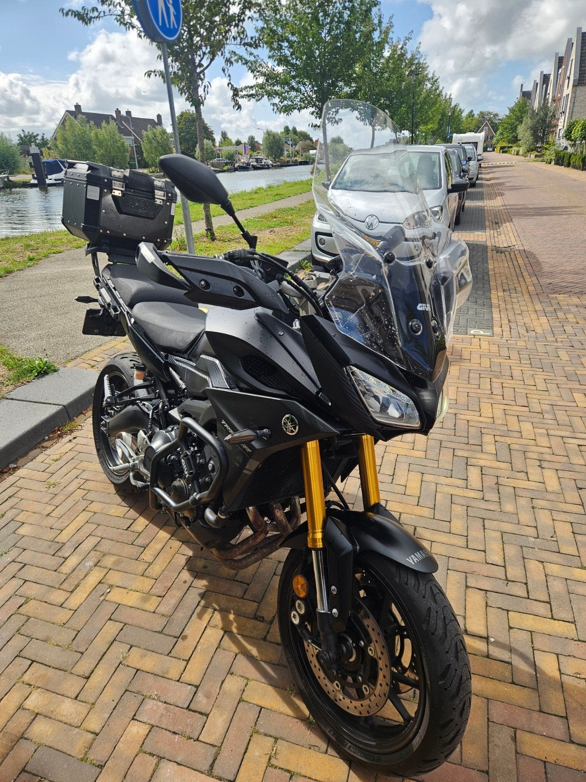 Yamaha Tracer 900, Particulier, Toermotor