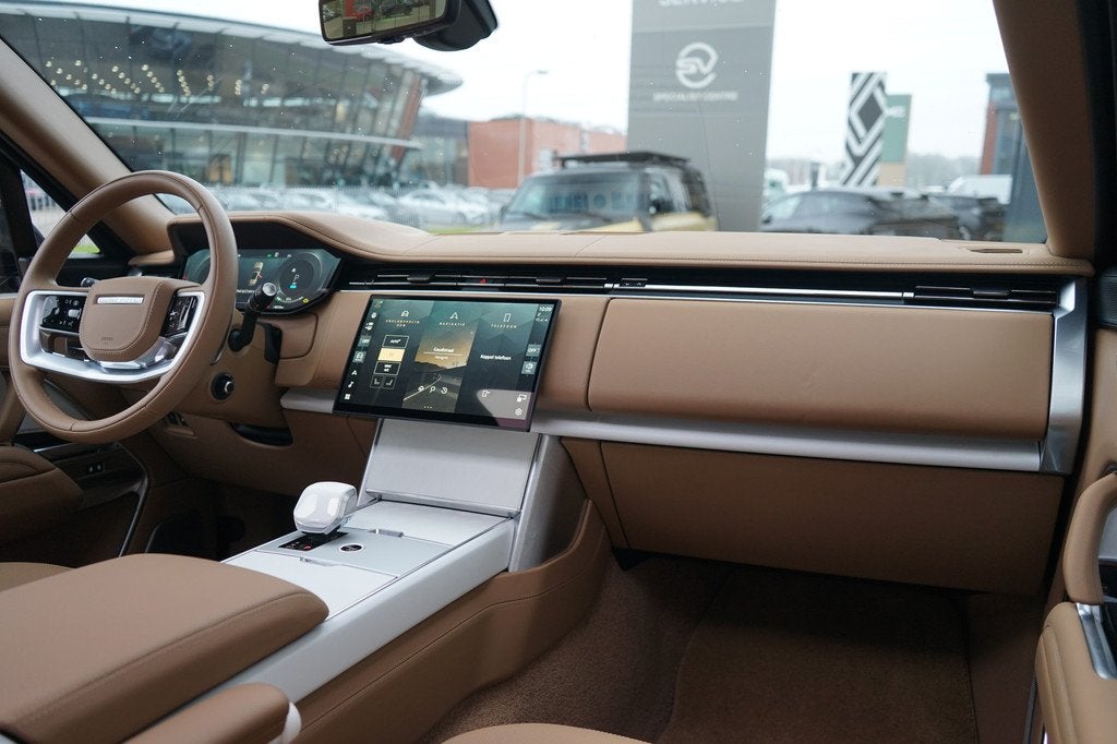 Land Rover Range Rover 3.0 P550e SV PHEV | Hot stones massag, Auto's, Land Rover, Automaat, 12 maanden, Gebruikt, Euro 6