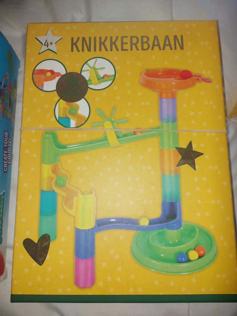 Knikkerbaan met 6 knikkers en diverse onderdelen, Ophalen of Verzenden, Zo goed als nieuw, Jongen of Meisje