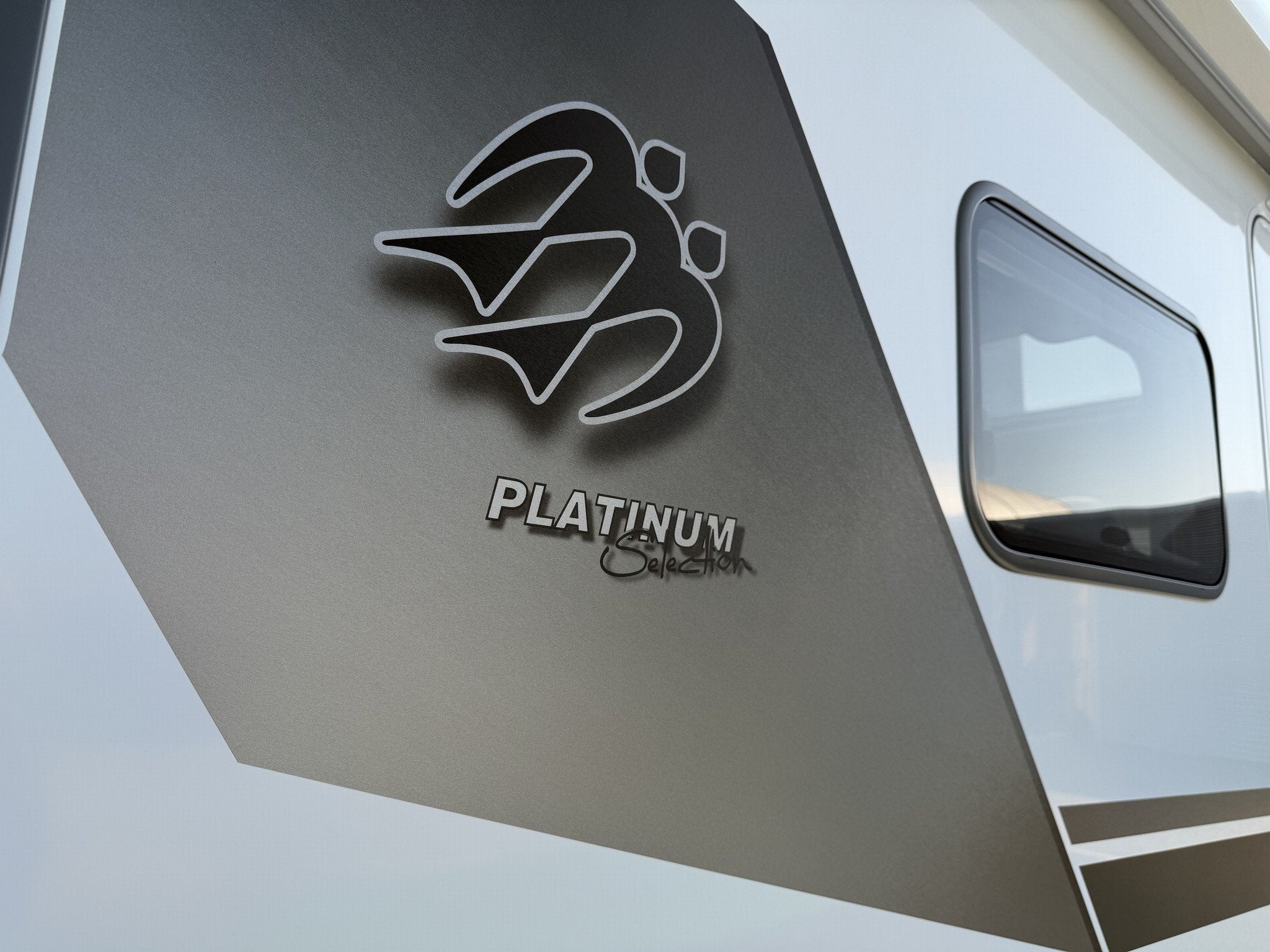 Knaus LIVE TI 590 MF Platinum Select (bj 2026), Automaat, Tot en met 2, 6 tot 7 meter, Bedrijf