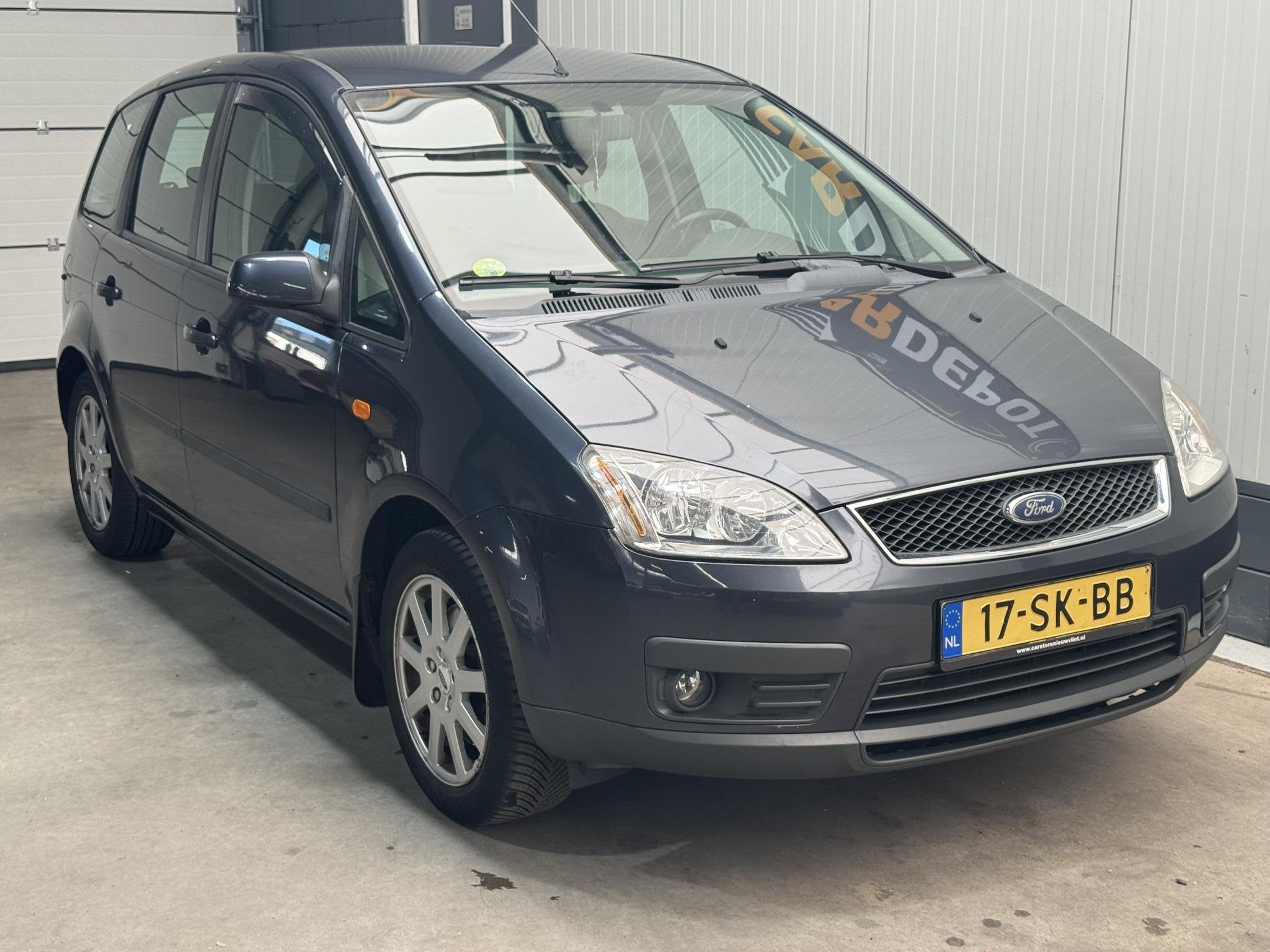 Ford Focus C-Max 2.0-16V Futura, Voorwielaandrijving, Stof, Gebruikt, 4 cilinders