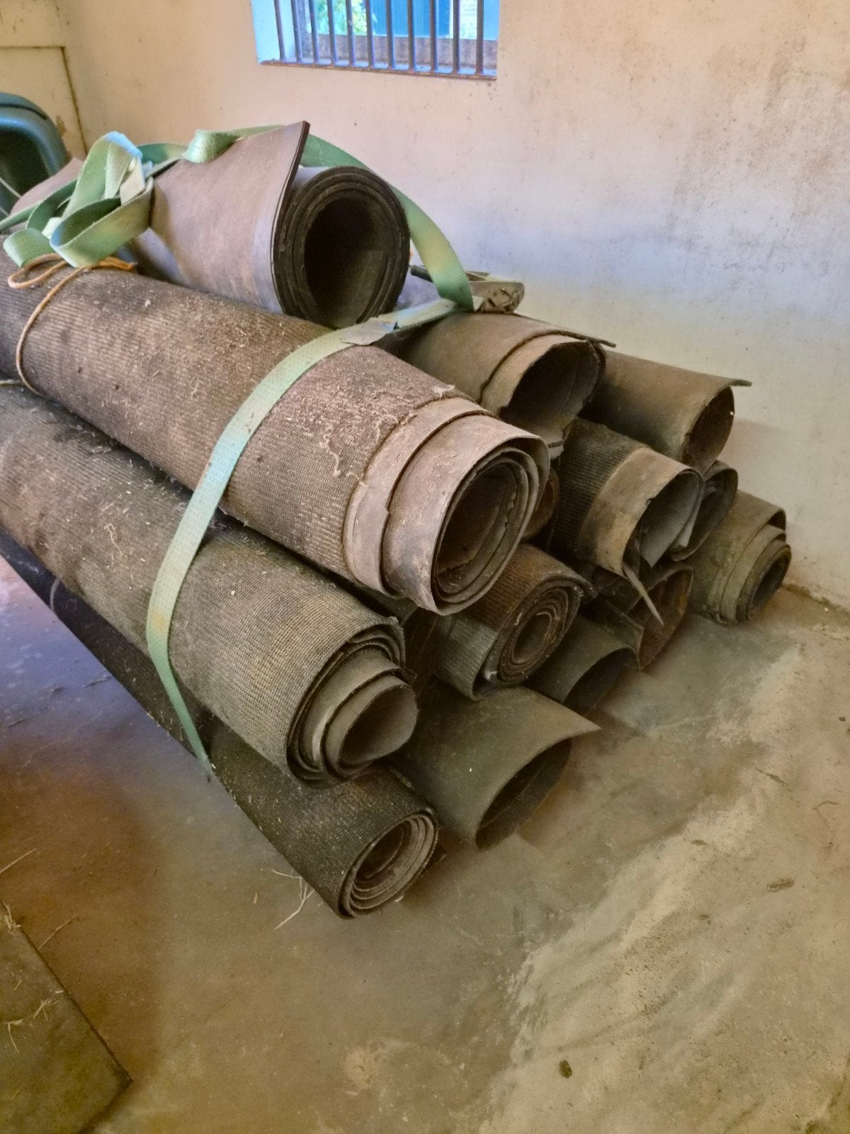 Rubberen matten op rol voor stallen (ca. 2x3m), Dieren en Toebehoren