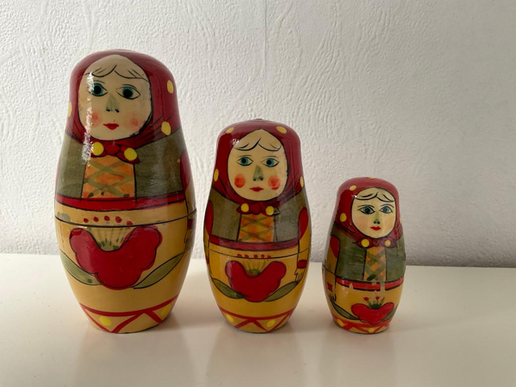 Matroesjka 3-delig, Verzamelen, Poppetjes en Figuurtjes, Ophalen of Verzenden, Gebruikt
