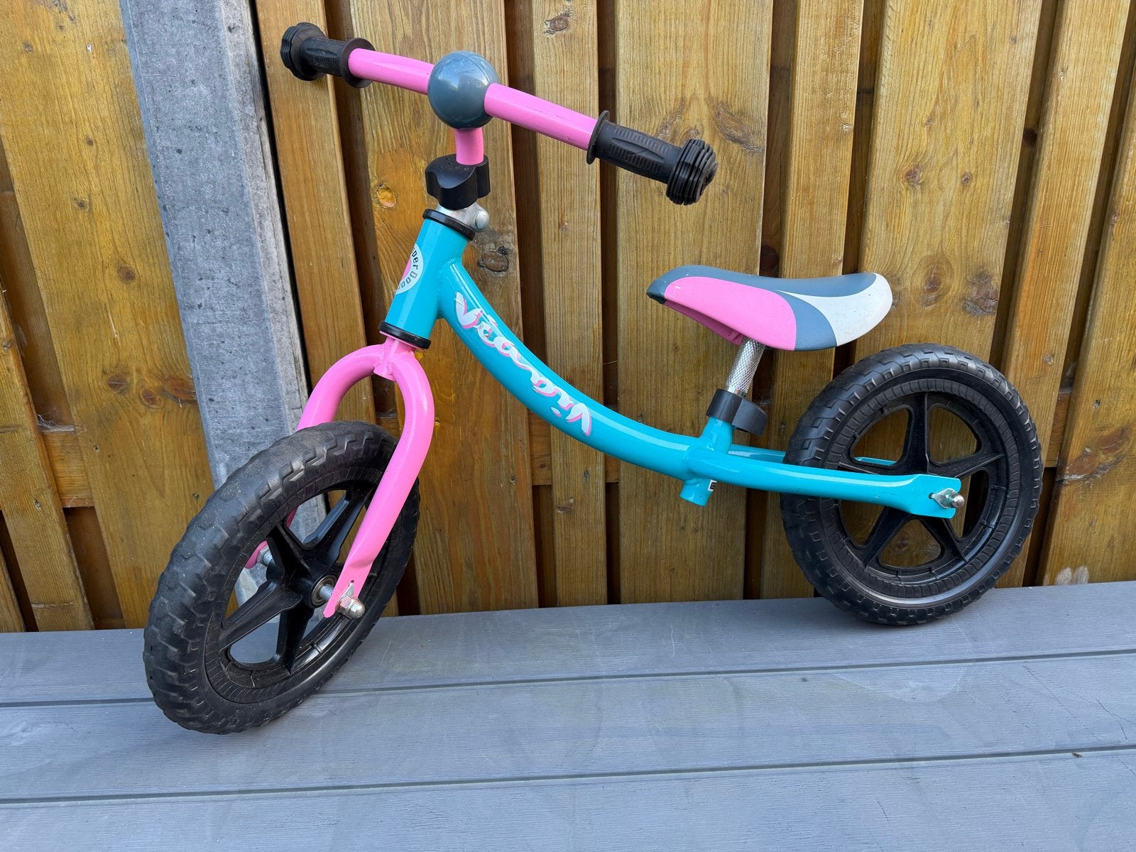 Loopfiets ViaVia 12 inch - Perfect voor de eerste stapjes!, Ophalen, Zo goed als nieuw, Minder dan 16 inch