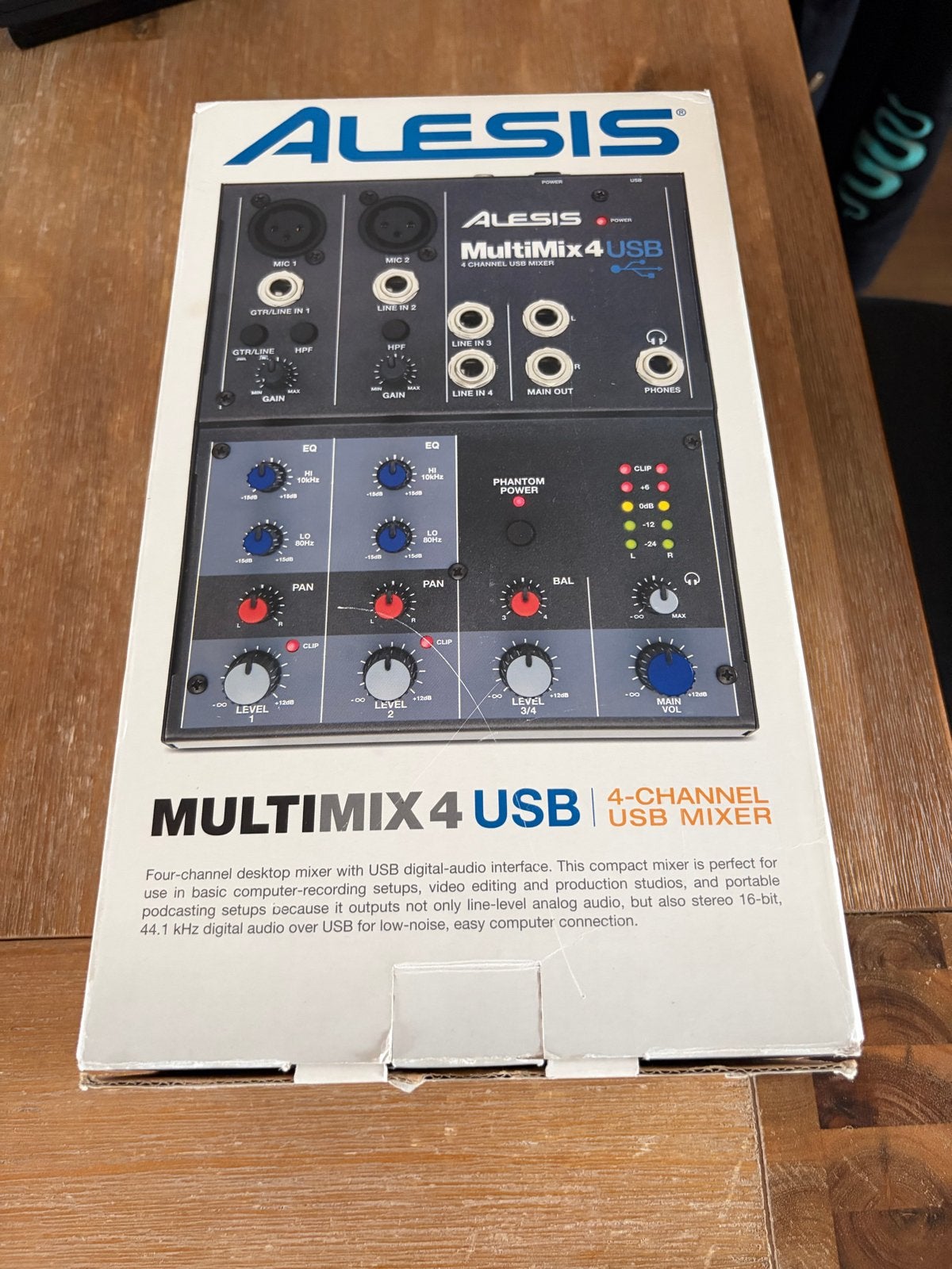 Alesis MultiMix 4 USB - 4-kanaals USB Mixer, Muziek en Instrumenten, Ophalen, Zo goed als nieuw, Minder dan 5 kanalen, Microfooningang