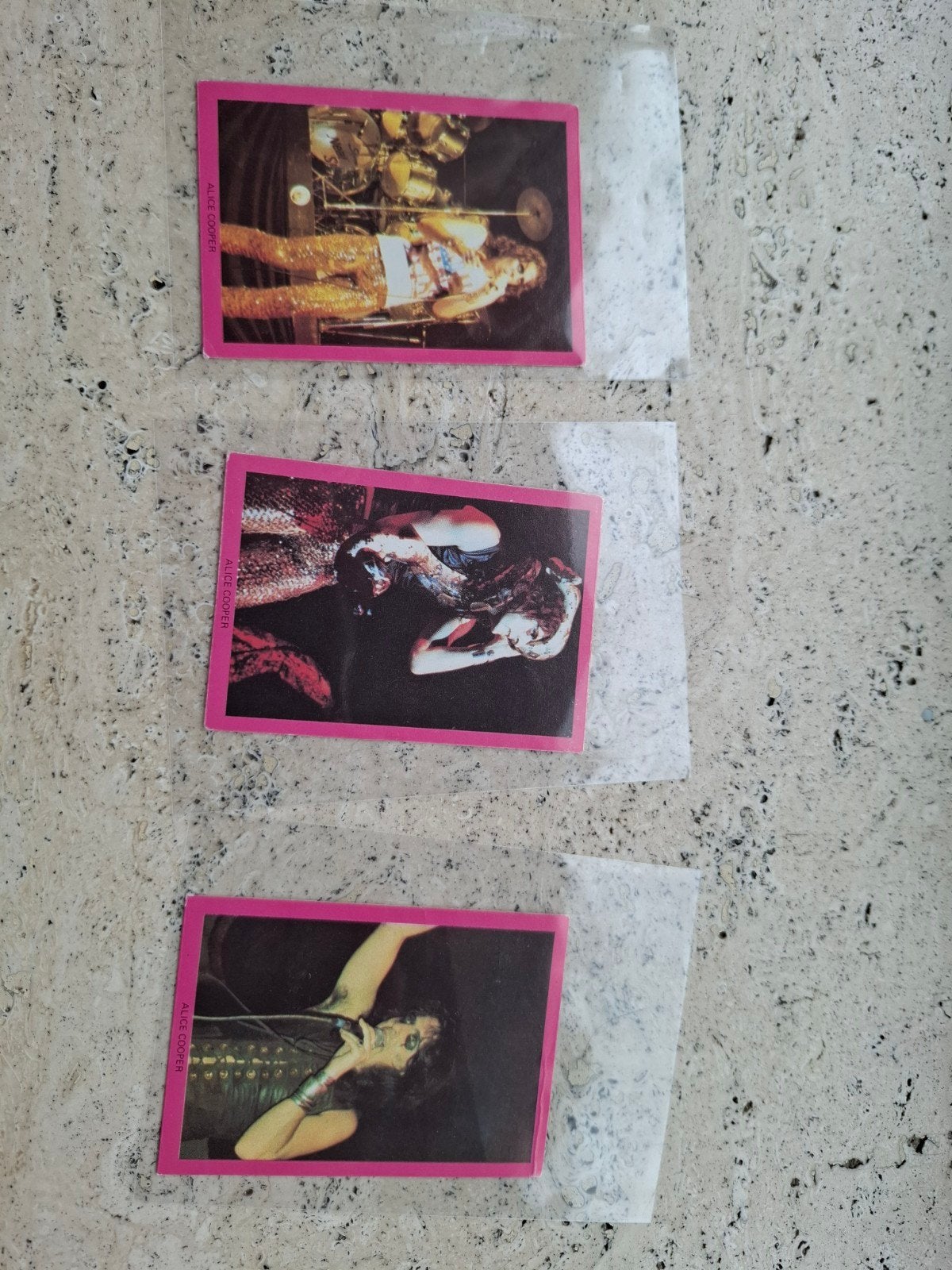 Alice Cooper Plaatjes Monty Gum  Vintage Rock Memorabilia, Hobby en Vrije tijd, Ophalen of Verzenden, Zo goed als nieuw, Meerdere stickers