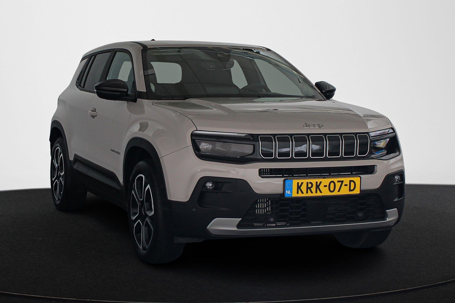Jeep Avenger 1.2 e-Hybrid Summit Adaptive Cruise Keyless JBL, Auto's, Gebruikt, 1199 cc, 620 kg, Bedrijf