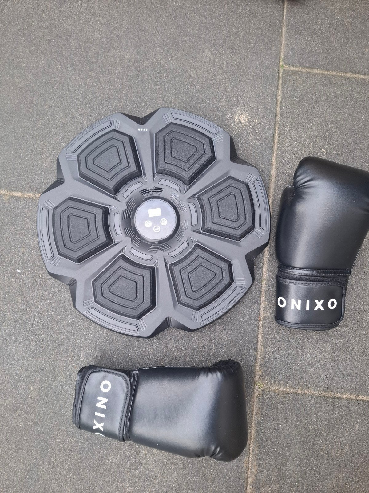 Box set met handschoenen - ONIXO, Ophalen of Verzenden, Gebruikt, Boksbal