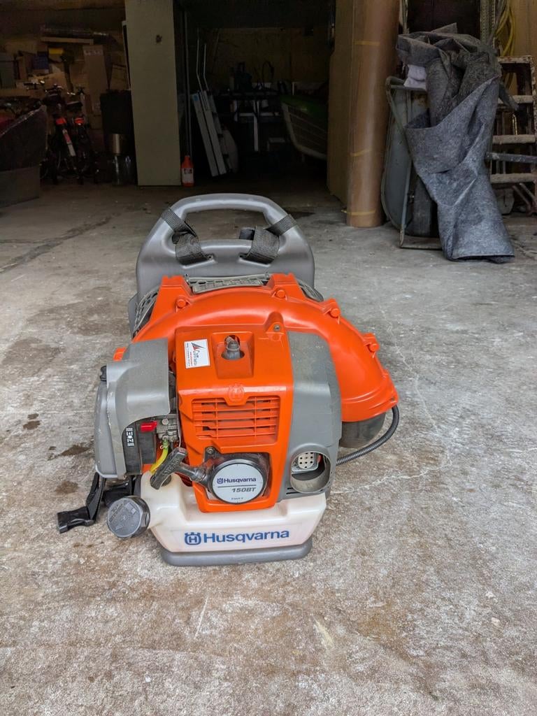 Husqvarna 150BT Bladblazer - Krachtig en Ergonomisch, Tuin en Terras, Bladblazers, Ophalen, Benzine, Gebruikt, Ruggedragen