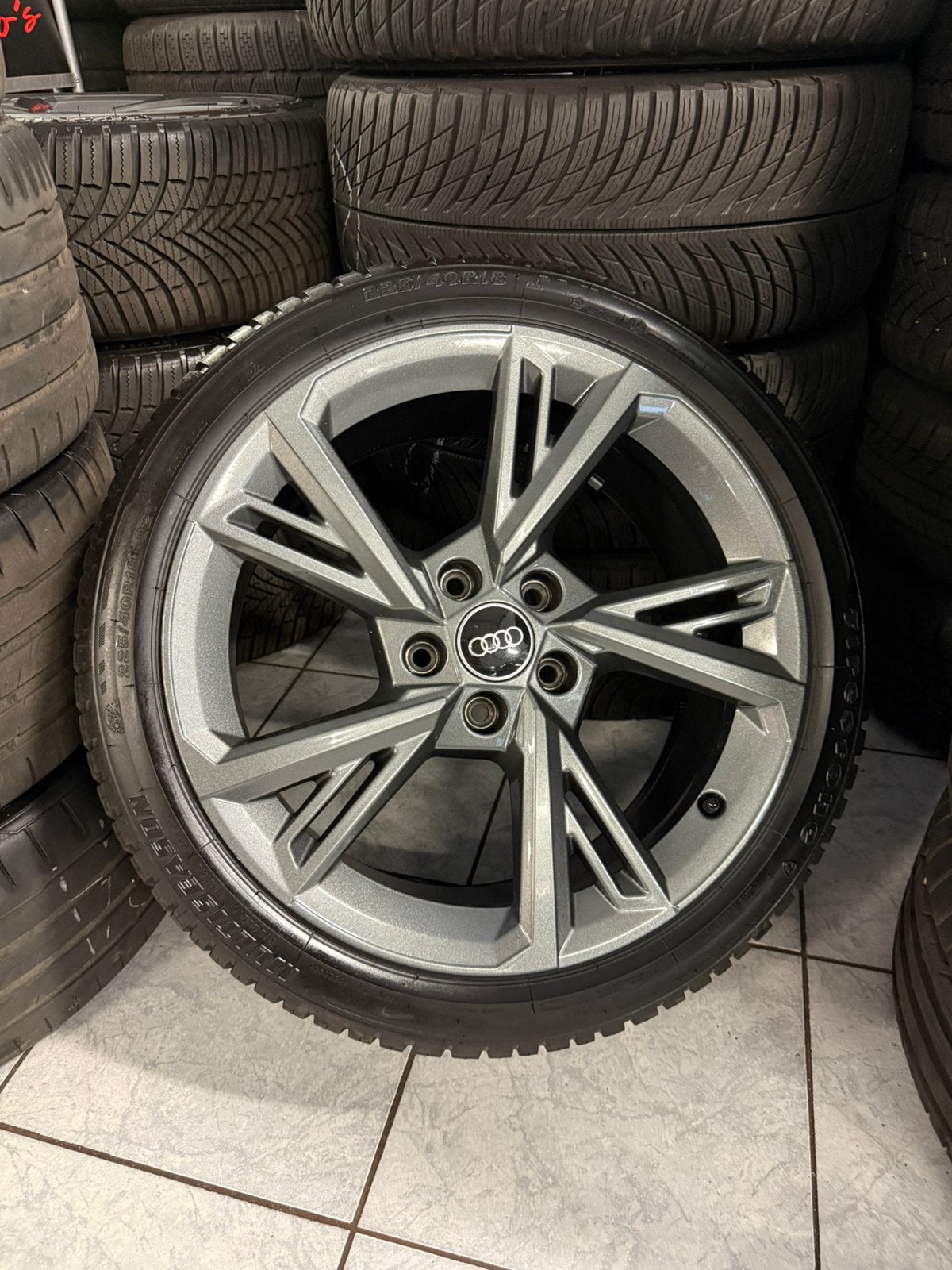 Originele set Audi A3 8Y Allseason ☀️❄️ wielen 18 inch velg, 18 inch, Gebruikt, Banden en Velgen, Ophalen of Verzenden