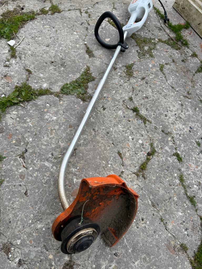Stihl FSE 60 elektrische grastrimmer, Ophalen, Gebruikt, 30 tot 50 cm, Elektrisch