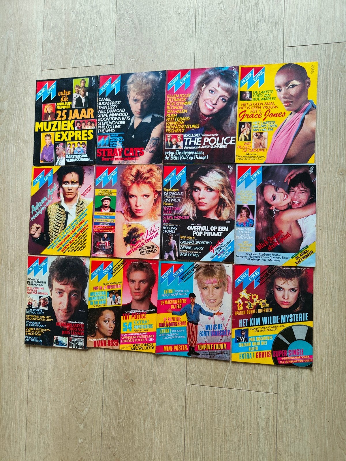 12 x  Hitkrant 1981 en 1982., Verzamelen, Ophalen of Verzenden, 1980 tot heden, Tijdschrift