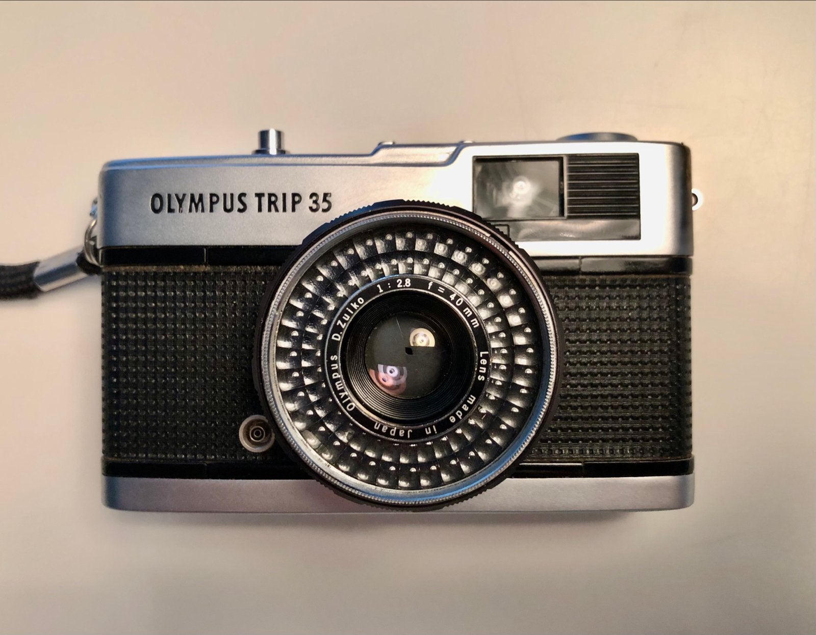 Foto 6 van Olympus Trip 35 met originele dop en tasje