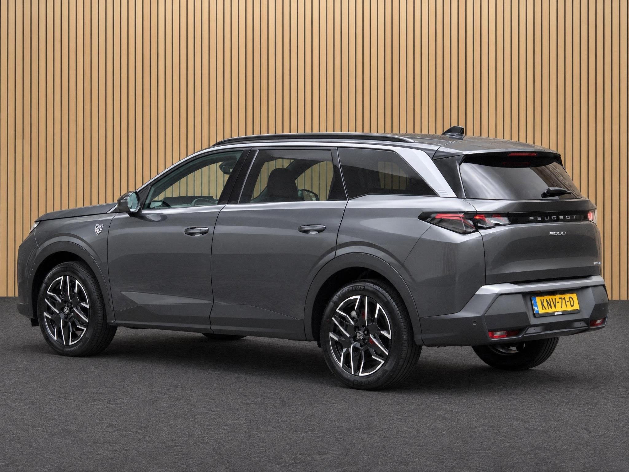 Peugeot 5008 1.2 Hybrid 145 GT 7p Automaat | Camera/Stoel&St, Auto's, Gebruikt, 1199 cc, Bedrijf, Hybride Elektrisch/Benzine