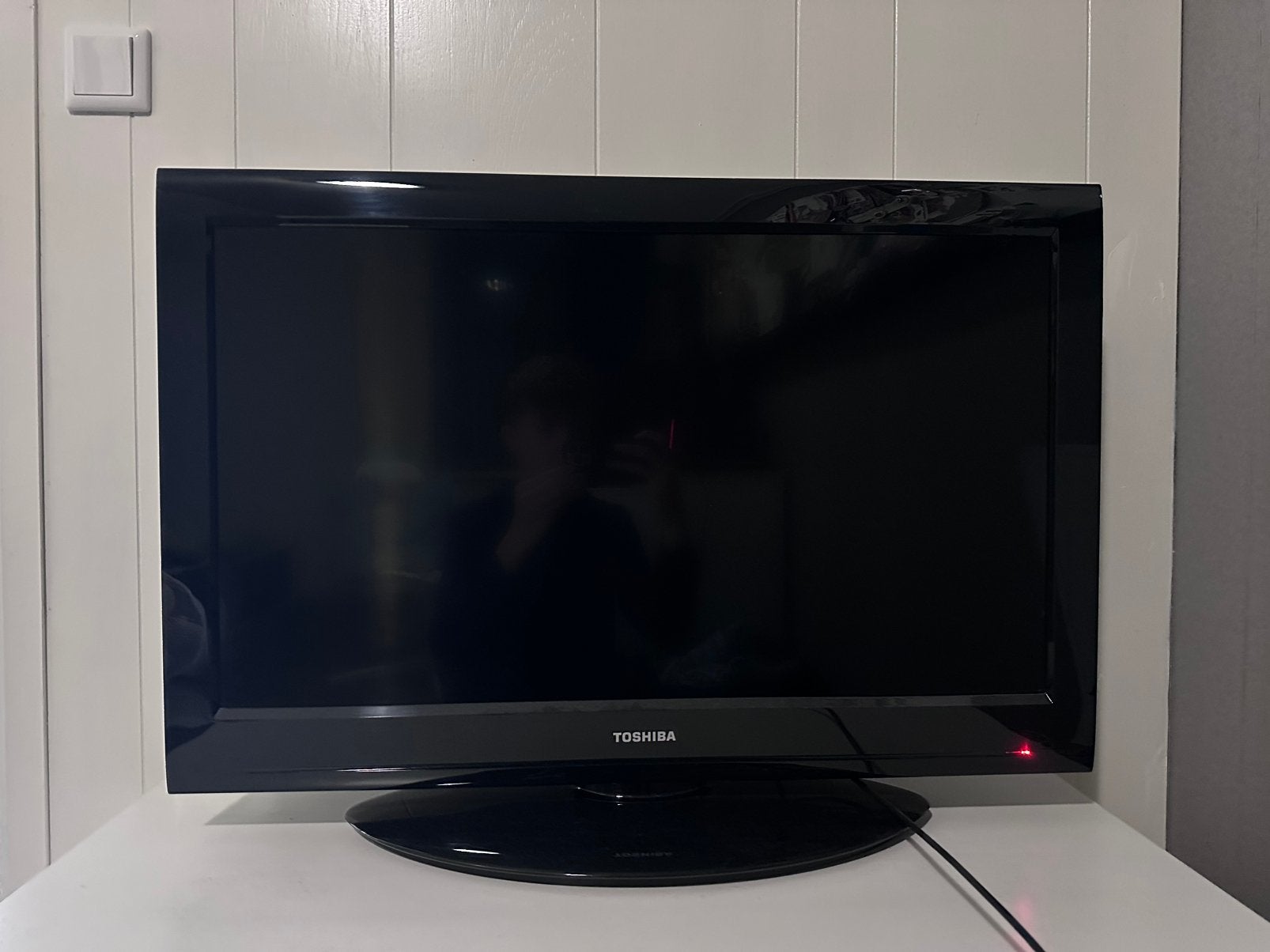 TOSHIBA TV, Ophalen, Toshiba, 50 Hz, Zo goed als nieuw