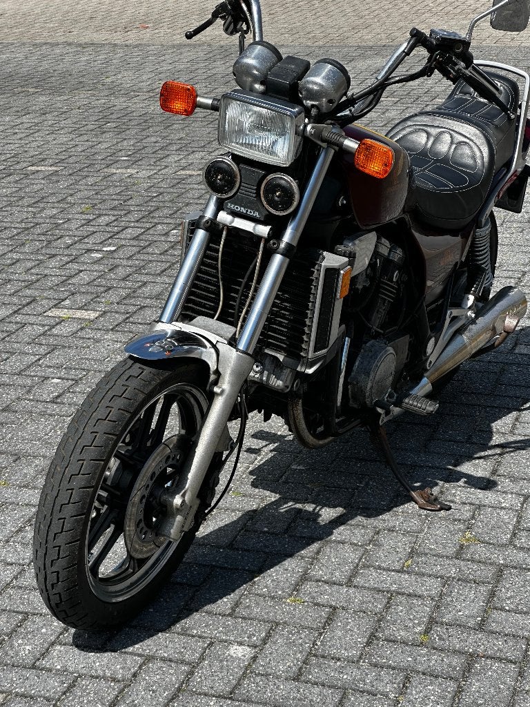 Honda VF65 Magna Custom Chopper, Motoren, Cardan-aandrijving, 4 cilinders, Gebruikt, Particulier