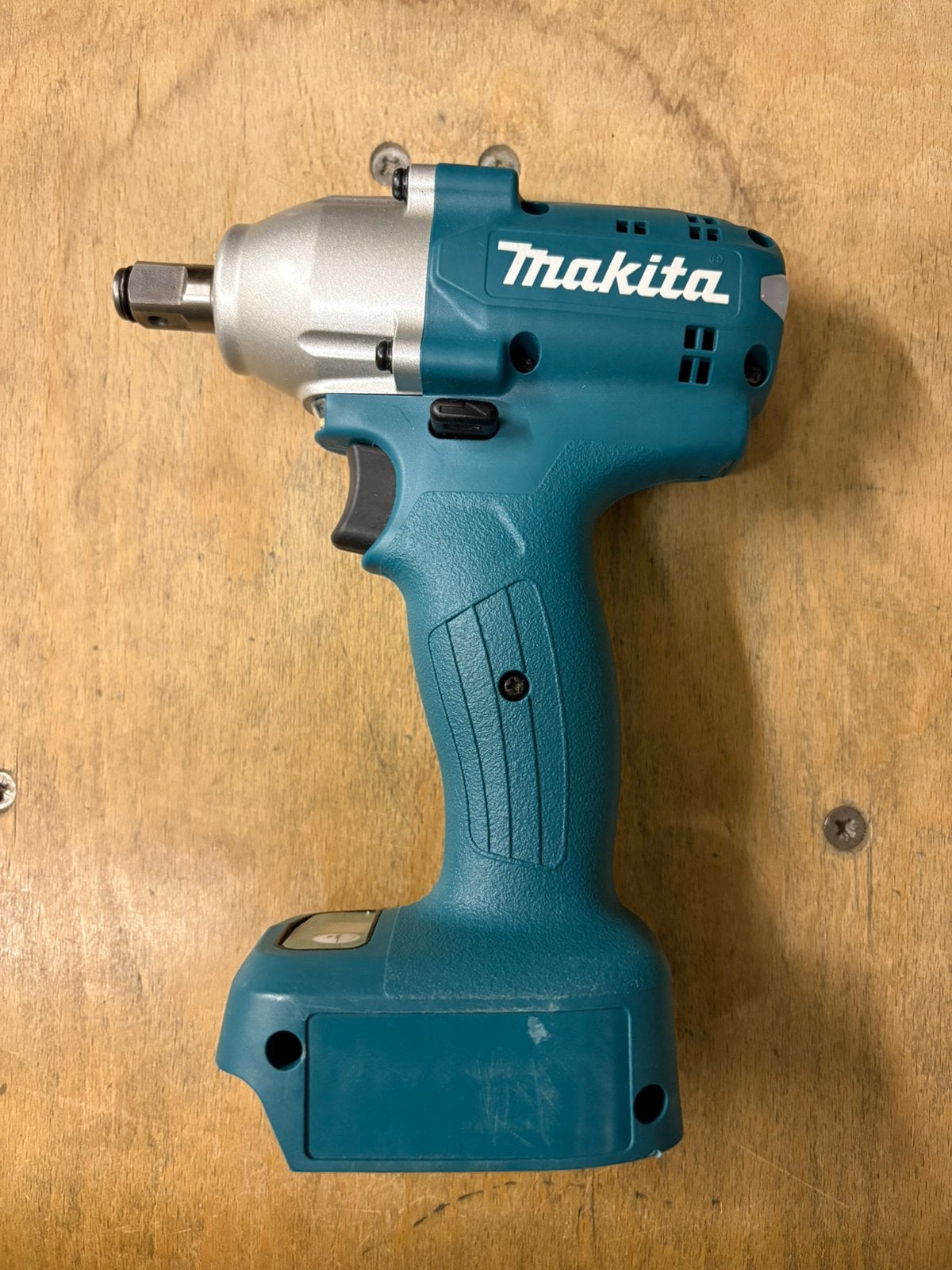 Makita DTWA190Z LXT 14,4V Instelbare slagmoersleutel, Ophalen of Verzenden, Zo goed als nieuw