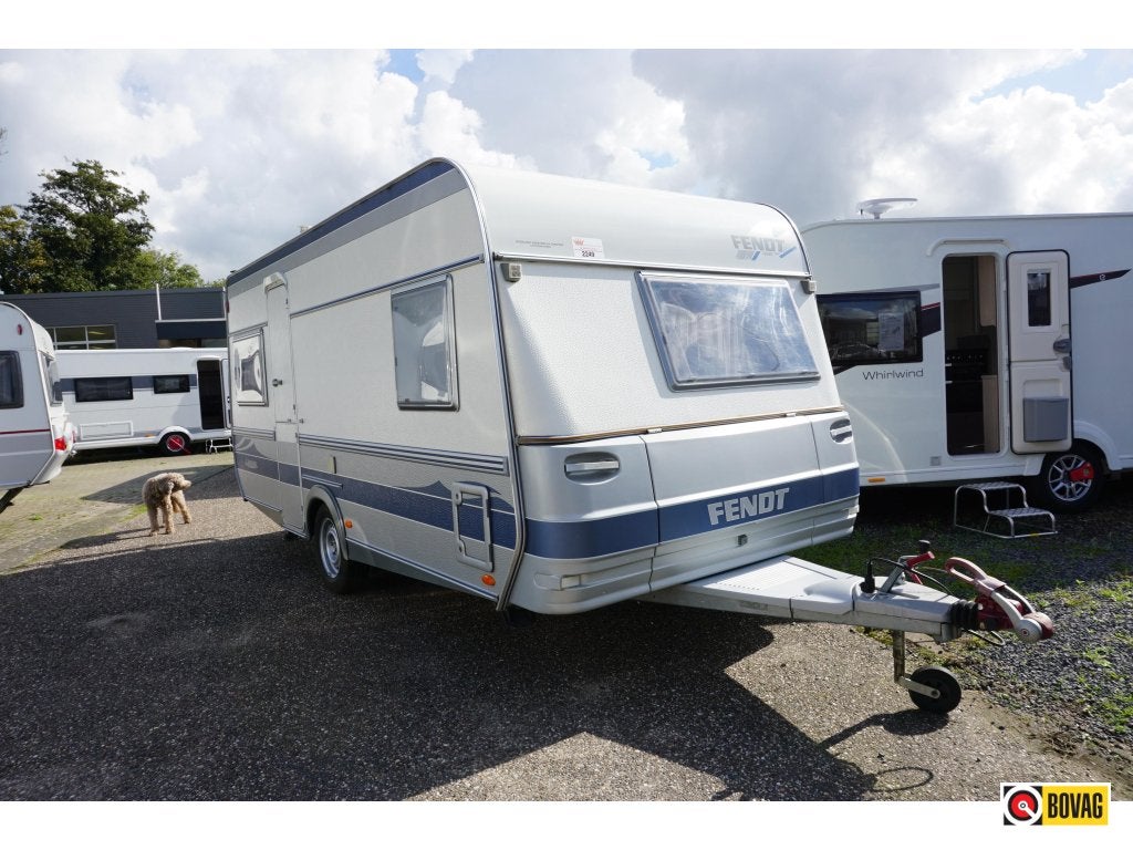 Fendt Saphir 470 FTB Voortent,fietsenrek,, Caravans en Kamperen, Rondzit, Bedrijf, Lengtebed, Schokbreker