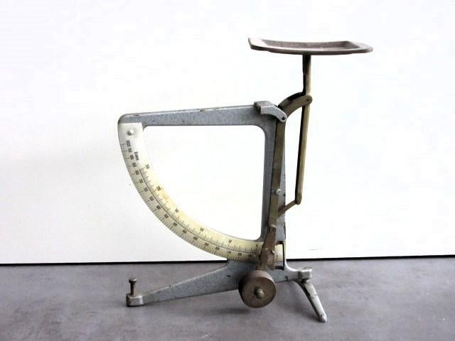 Oude antieke weegschaal - vintage brievenweger tot 1kg, Antiek en Kunst, Antiek | Gereedschap en Instrumenten, Ophalen of Verzenden