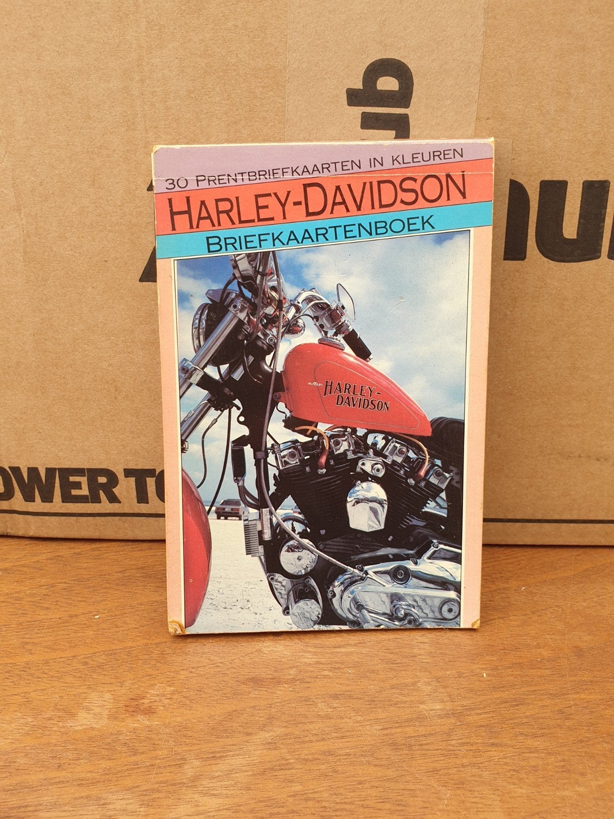 Briefkaartenboek Harley Davidson, 30 kaarten in kleur (101), Ophalen of Verzenden, Gelezen