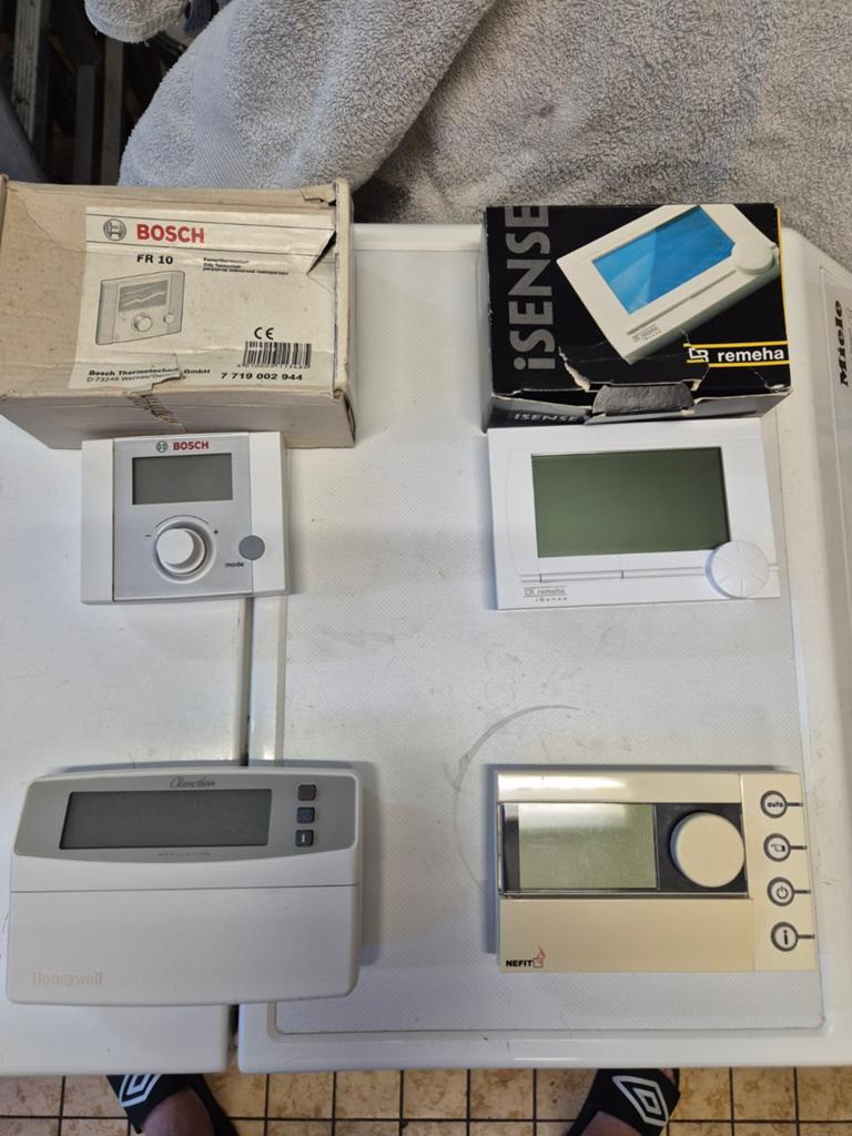 Diverse kamerthermostaten: Bosch, Remeha, Honeywell, Nefit, Ophalen of Verzenden