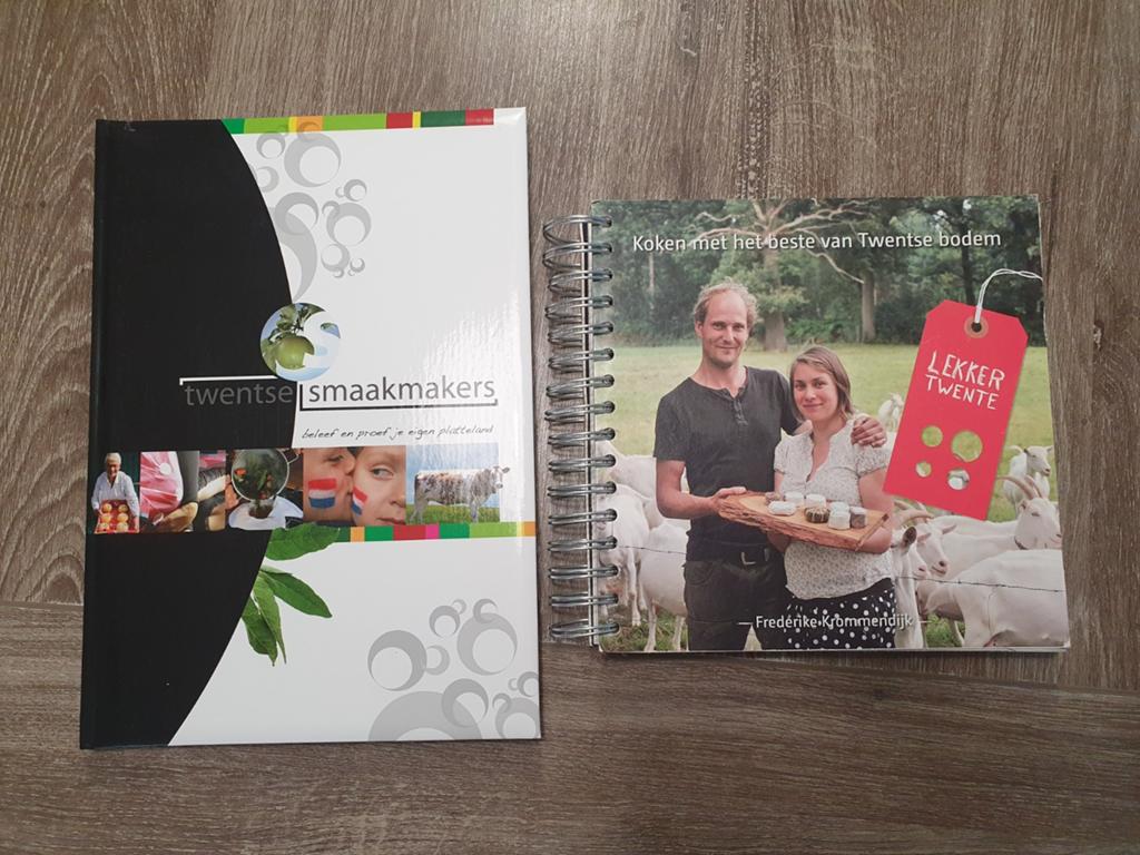 2 Kookboeken met Twentse recepten, regionale recepten, Boeken, Kookboeken, Gezond koken, Zo goed als nieuw, Frederike Krommendijk ea