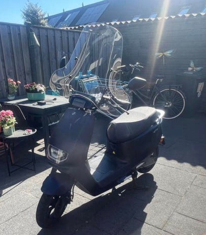 Elektrische scooter ( midnight blue ), Ophalen, Maximaal 45 km/u, Elektrisch, Zo goed als nieuw