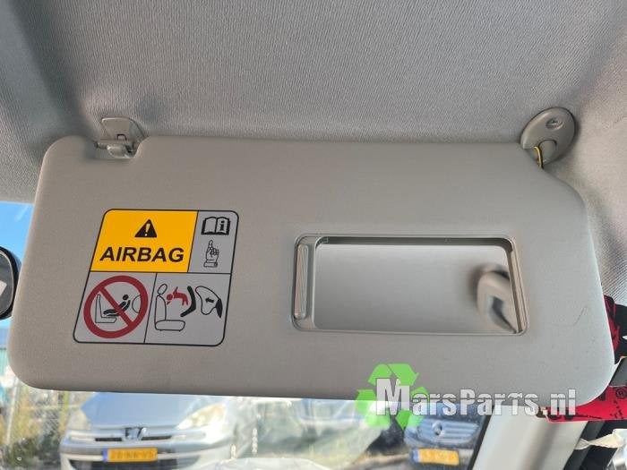 Zonneklep van een Suzuki Swift, Auto-onderdelen, Gebruikt, -, -, Ophalen of Verzenden