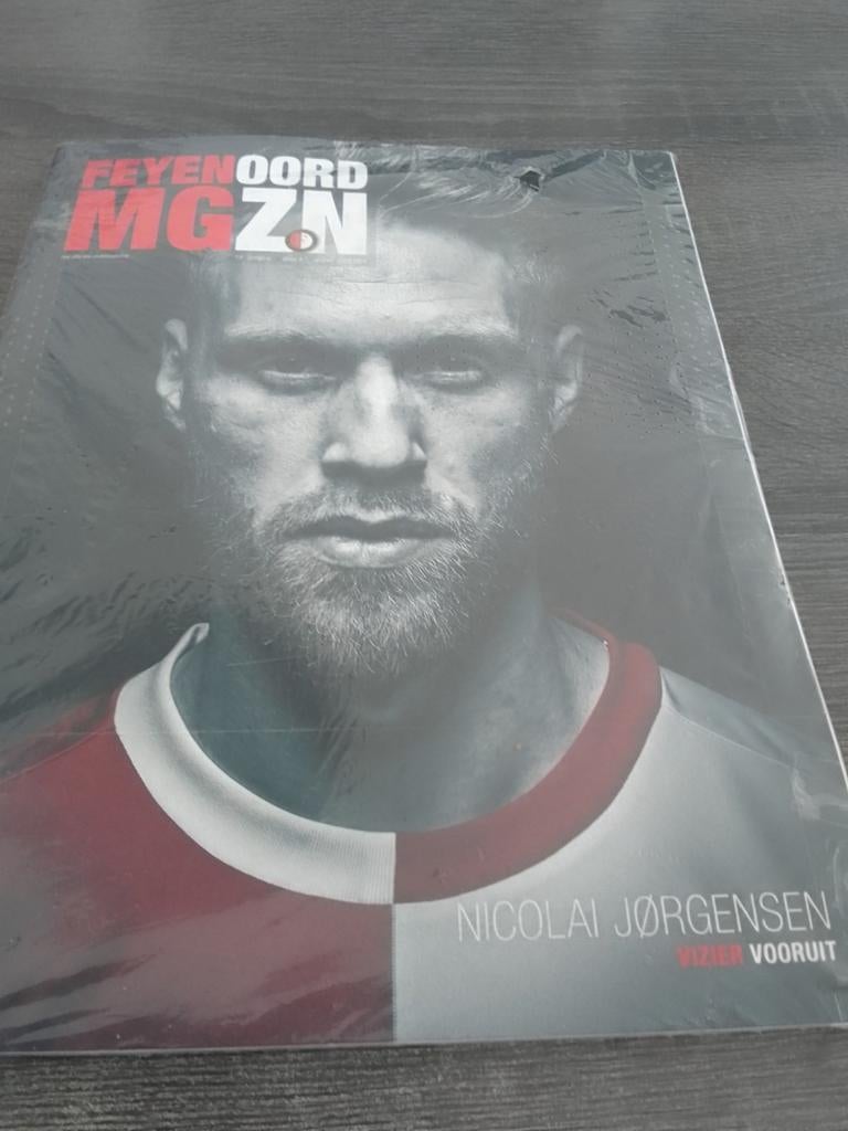 Feyenoord MGZN - Nicolai Jørgensen - Vizier Vooruit, Ophalen, Nieuw, Sport en Vrije tijd