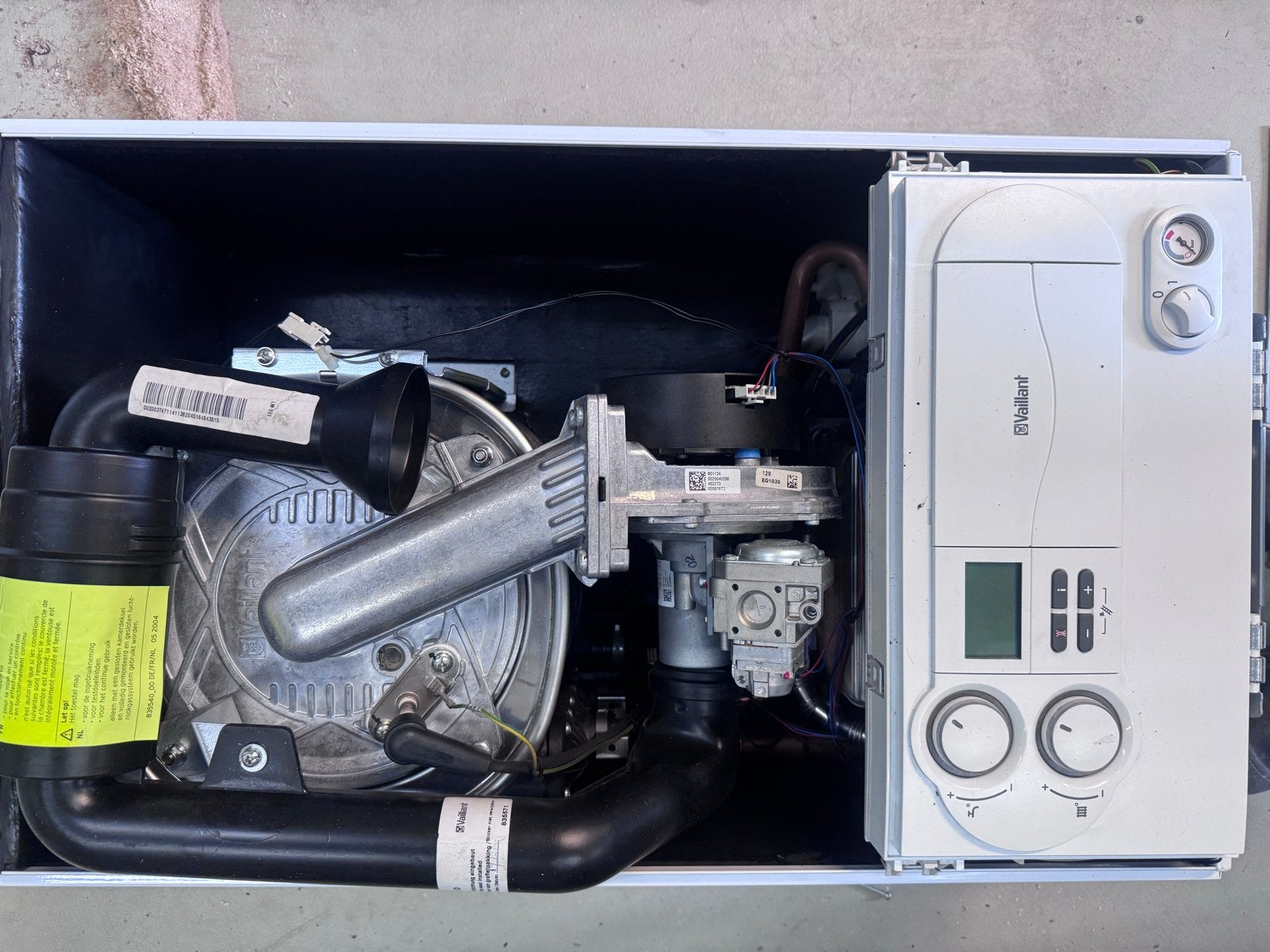 Vaillant hrSOLIDE plus VHR NL 30-34/3-5 C CV-ketel, Ophalen, Gebruikt, Hoog rendement (Hr), Cv-ketel of Combi-ketel