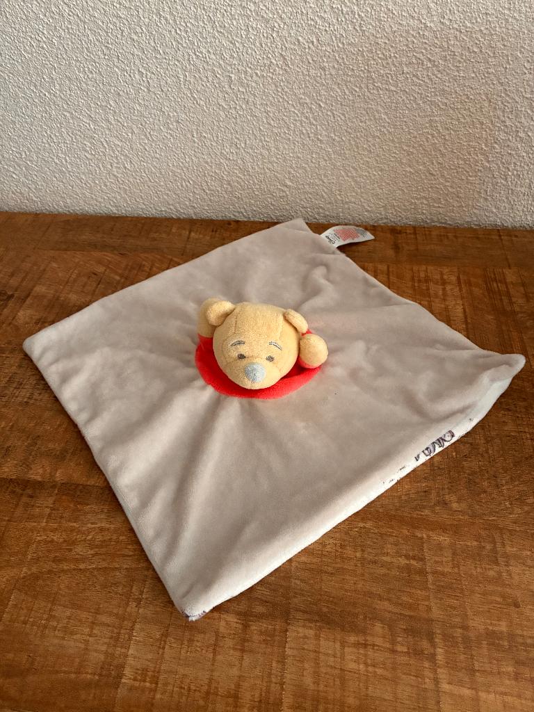 Knuffeldoekje - tutdoekje Winnie de Poeh Disney Baby. ZGAN., Overige karakters, Ophalen of Verzenden, Zo goed als nieuw, Middelgroot (20 tot 80 cm)