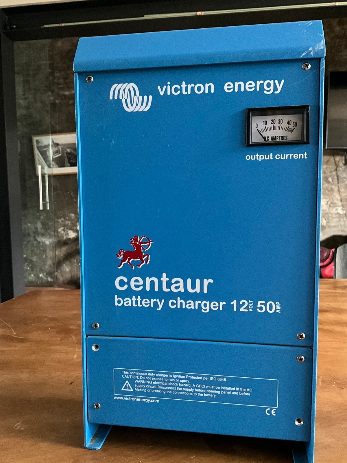 Victron Centaur batterijlader 12V/50A, Ophalen of Verzenden, Zo goed als nieuw, Overige typen