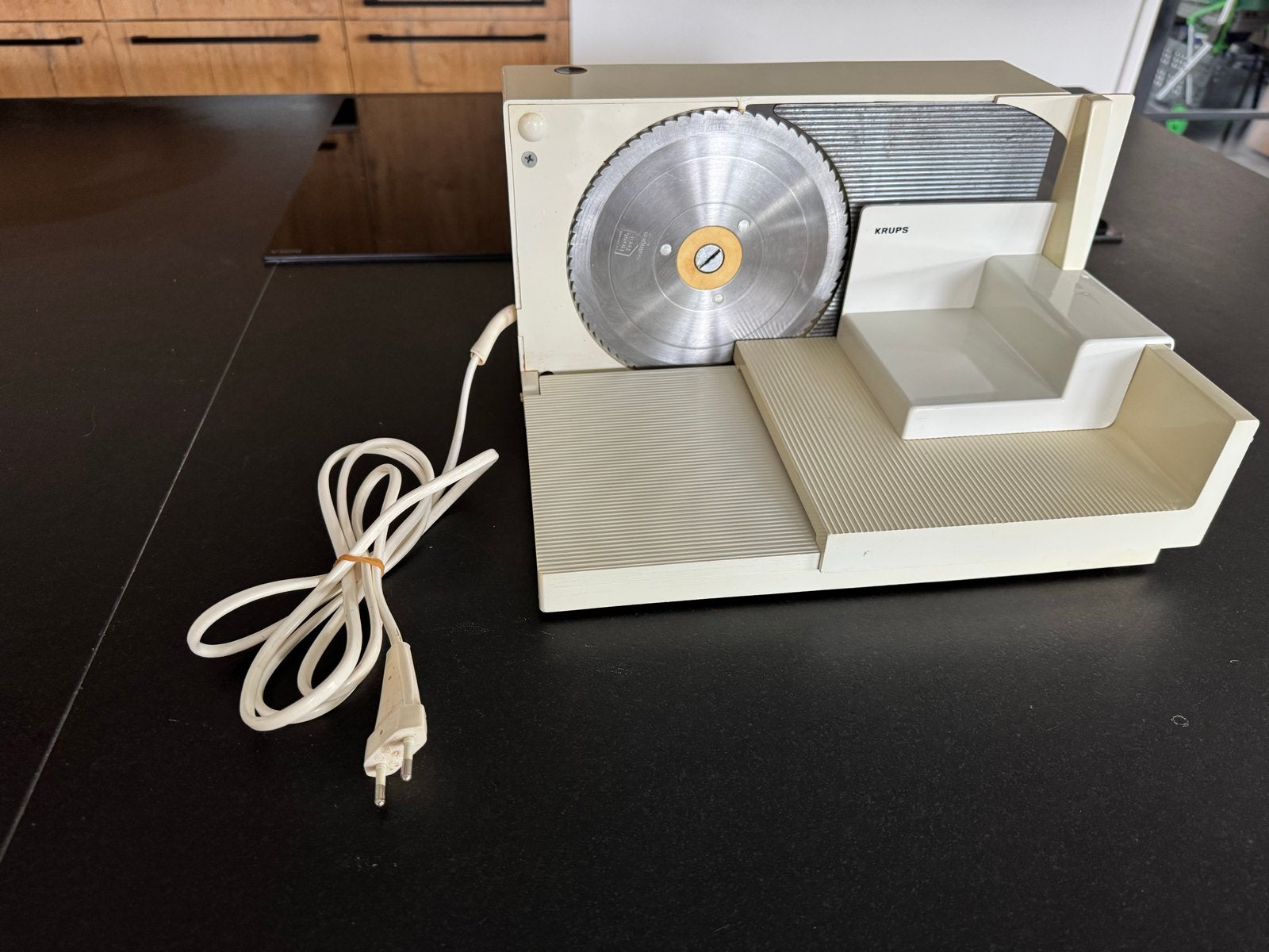 Krups Electronic Snijmachine - Vintage en Functioneel, Beige, Gebruikt, Kunststof, Ophalen of Verzenden