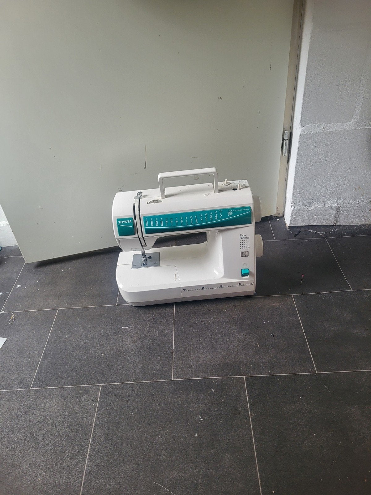 Naaimachine Toyota, Ophalen, Zo goed als nieuw