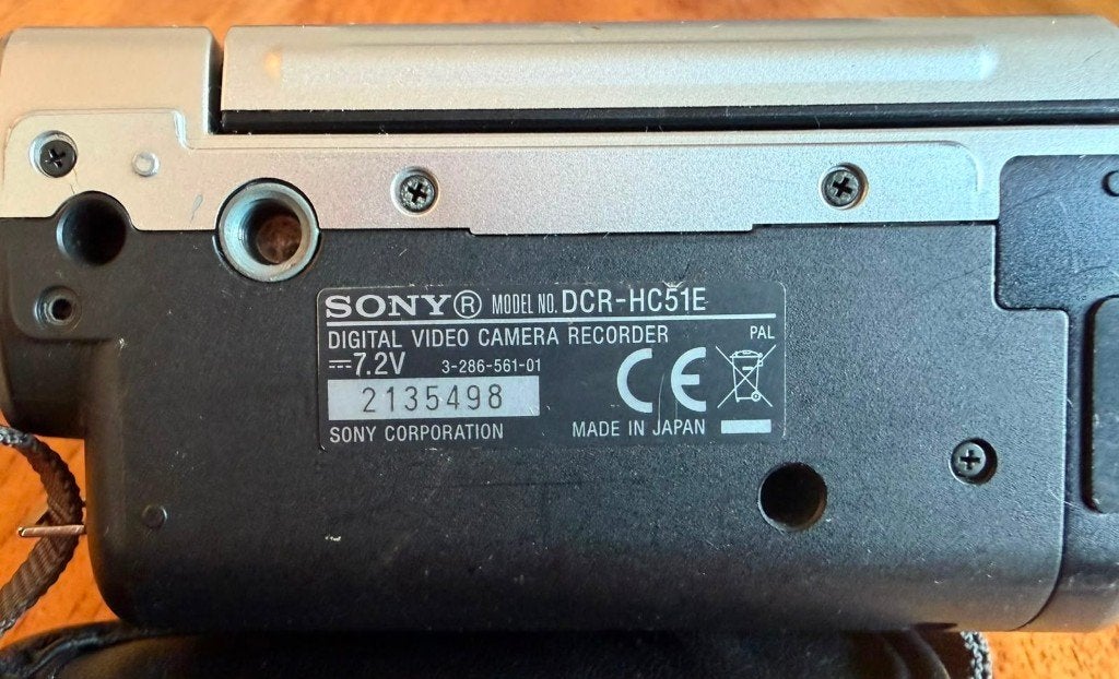 Foto 14 van SONY DCR-HC51E MiniDV, NightShot Plus, FireWire, TOPMODEL!