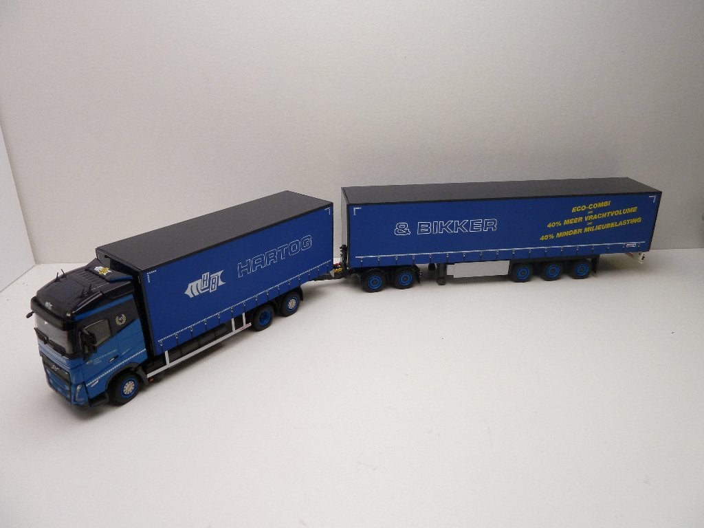 Volvo FH globetrotter  LZV  ''  Hartogh & Bikker ''  WSI, Ophalen of Verzenden, Zo goed als nieuw, Bus of Vrachtwagen, Wsi