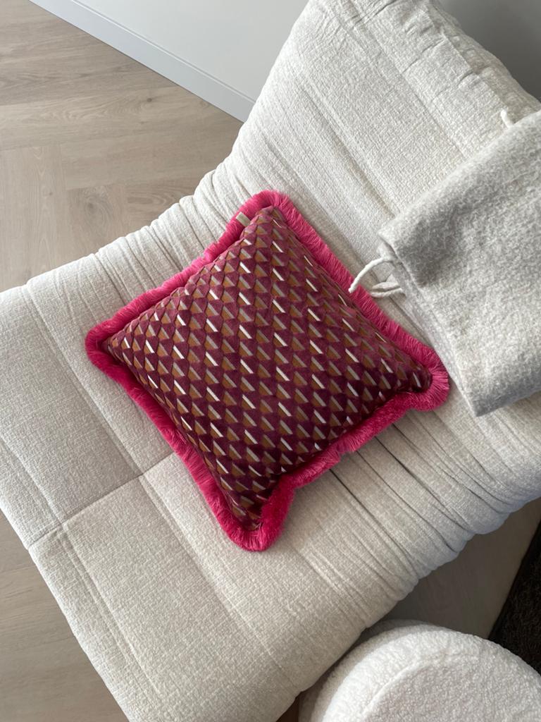 Handgemaakt print kussen met franjes, Ophalen of Verzenden, Nieuw, Roze, Vierkant