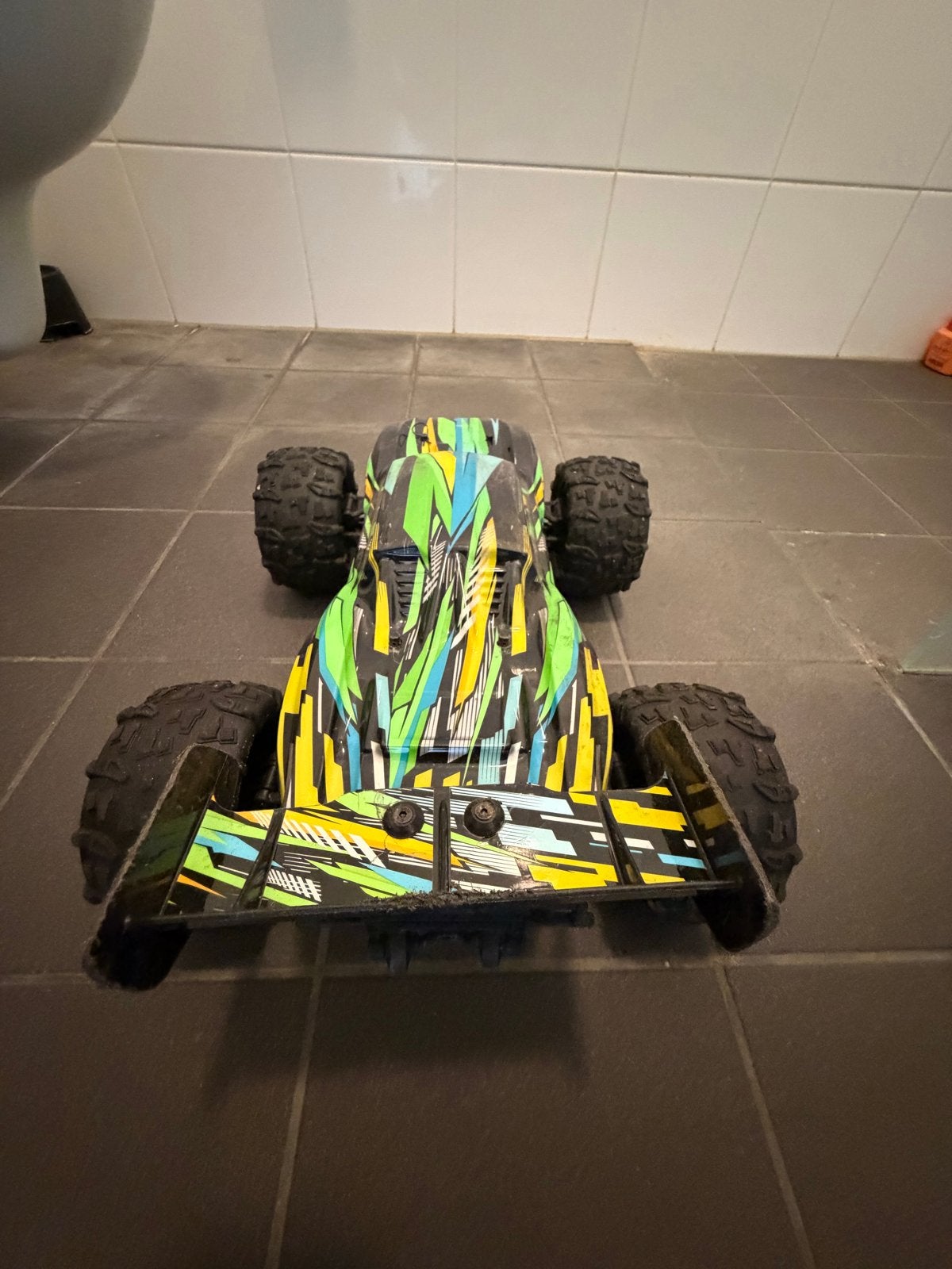 Traxxas STX2 RC auto - Zo goed als nieuw, Hobby en Vrije tijd, Modelbouw | Radiografisch | Auto's, Elektro, Auto offroad, Schaal 1:14