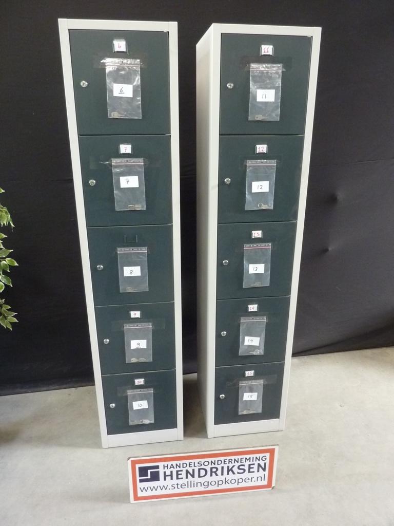 Nog 1: locker / lockerkast / kluisjeskast 5-vaks + sleutels