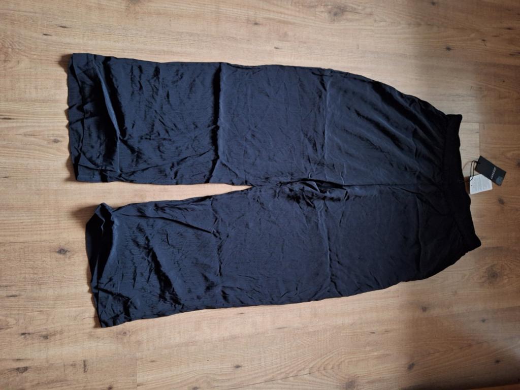 Soepelvallende rechte broek 46-48 Gozzip zwart, Kleding | Dames, Grote Maten, Zwart, Nieuw, Ophalen of Verzenden, Broek of Spijkerbroek