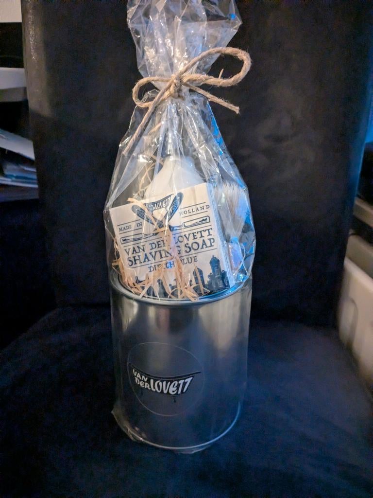Soap & Gifts Van der Lovett Sweetwood Gift Set Emmer Scheers, Ophalen of Verzenden, Nieuw, Verzorging