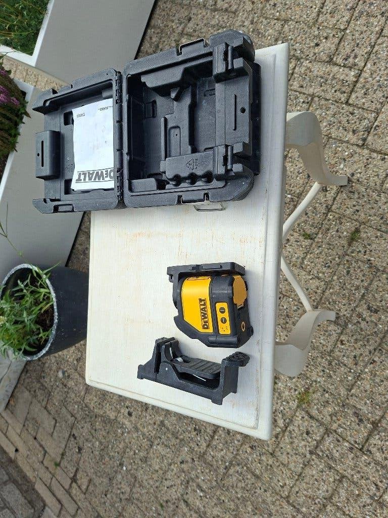 kruislijn lazer/waterpas dewald goed werkend compleet, Doe-het-zelf en Verbouw, Ophalen of Verzenden, Gebruikt