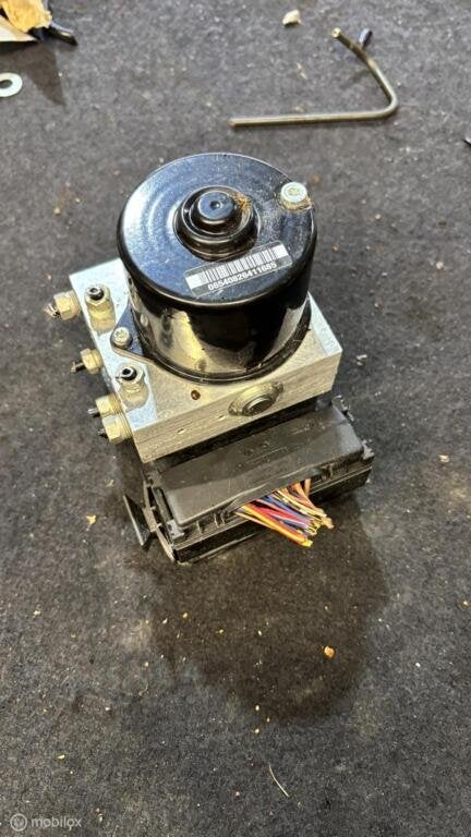 ABS pomp BMW 1-serie E87 ('04-'11) 34516784763, Gebruikt, Ophalen of Verzenden, BMW, BMW