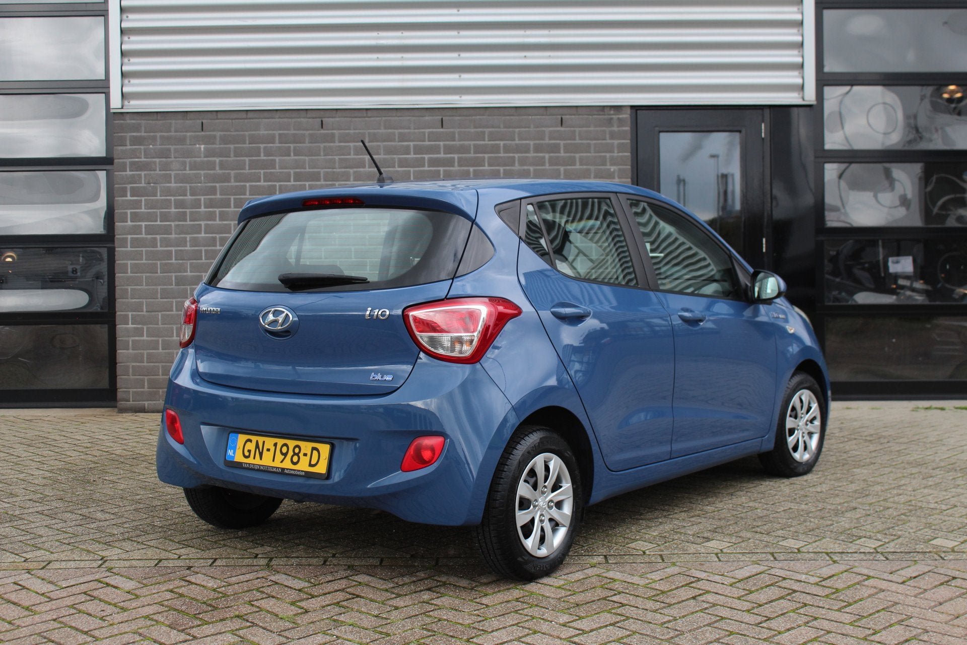 Hyundai i10 1.0i i-Motion Comfort / Climate / Cruise / N.A.P, Auto's, Voorwielaandrijving, Stof, Gebruikt, Met garantie (alle)