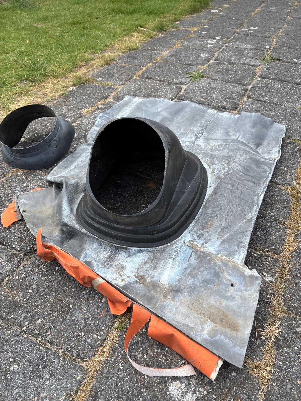 Loodslab met ontluchting voor dak, Ophalen, Gebruikt, Overige typen, Minder dan 5 m²