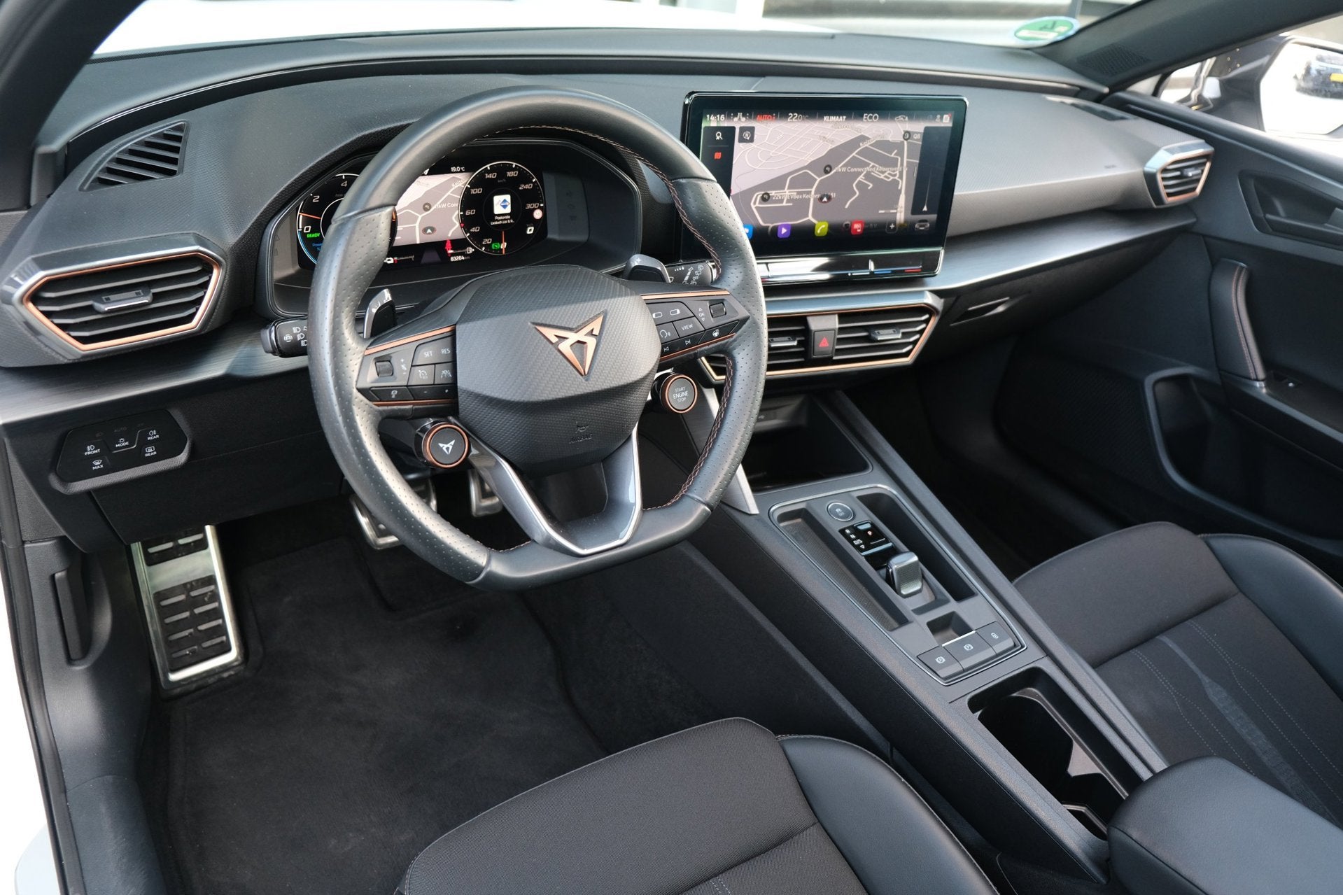 Cupra León